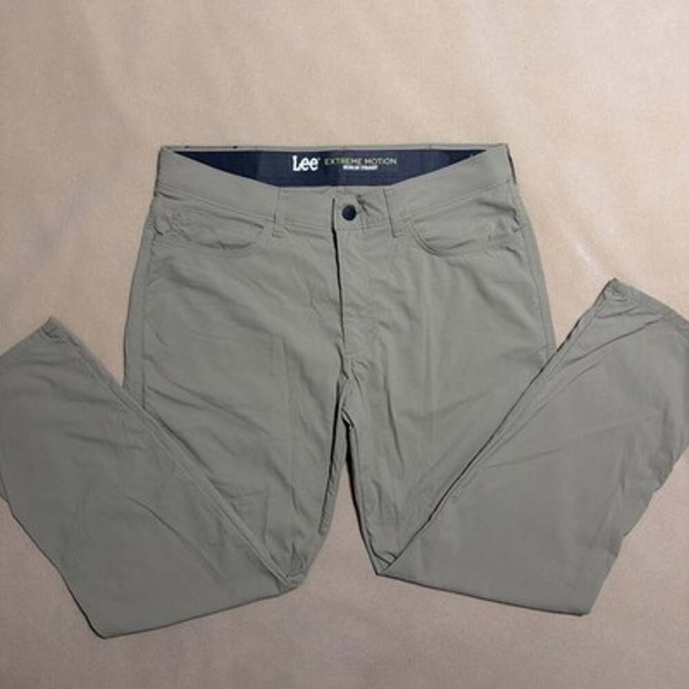 Lee Extreme Motion Men's Tan Straight Leg Regular Fit Stretch Pants 36x29